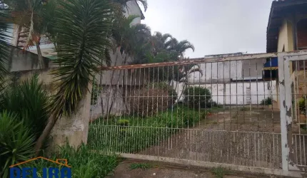 Terreno escriturado com uma ótima topografia e localização.