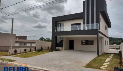 Belíssimo sobrado com 4 suítes a venda dentro de condomínio em Atibaia