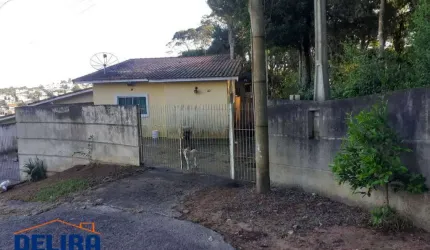 Casa térrea apta para financiamento bancário com 2 dormitórios.
