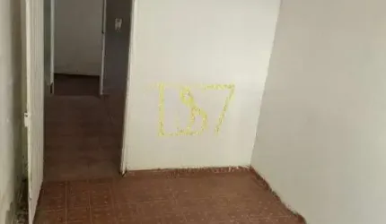 Casa antiga para Venda - Santa Terezinha - 2 quartos 1 vaga. 5 x19