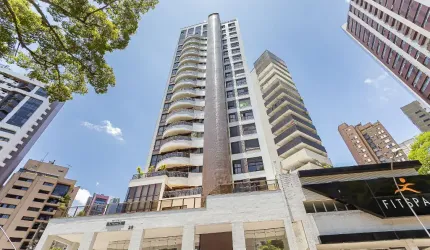 Cobertura Duplex em frente a Praça do Japão