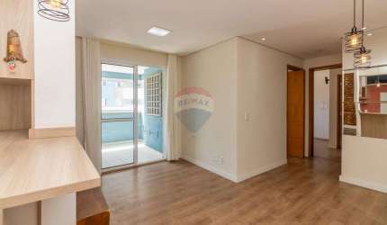 Apartamento de 60m² com 2 dormitórios ( 1 suíte)  e 2 vagas de garagem na Vila Valparaíso, Santo André