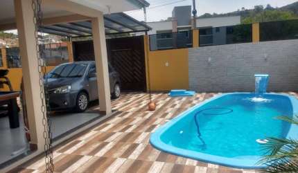 Casa com 3 quartos à venda na Rua Eritrina, 246, Potecas, São José, 126 m2 por R$ 695.000