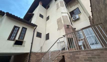 Alugo Casa Triplex Com 3 Quartos Na Taquara