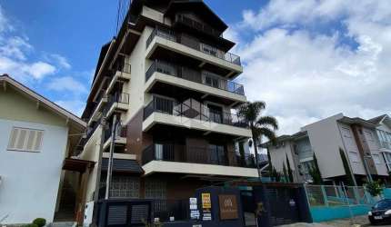 Apartamento novo com vista