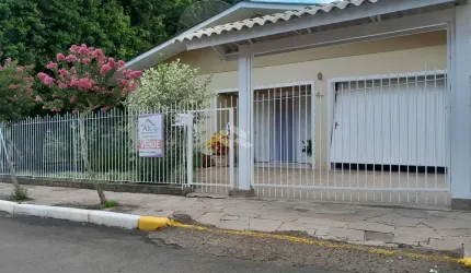 Linda casa com Piscina