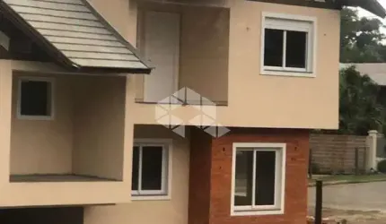 Casa Sobrado de 102m² para venda por R$ 699.000