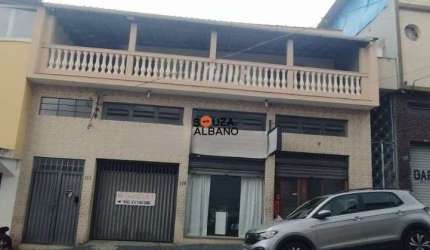 CASA COM PISCINA