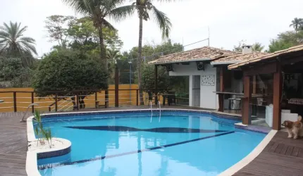 Casa com vista para a Lagoa da Pampulha, 4 dormitórios, 1000 m² em Belo Horizonte!