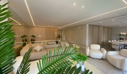 Apartamento à venda, 100% reformado, 300 m², 4 dorms, 3 suítes, vista mar na Vila Rica.