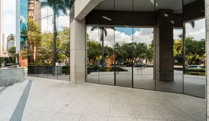 Ponto comercial para locação com 257m² no Ed. Ronaldo Sampaio Ferreira