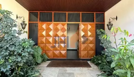 Casa com 4 quartos e 4 vgas no Alto da Boa vista para Aluguel