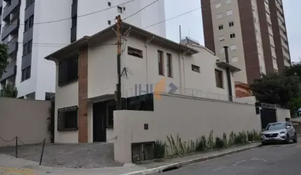 Sobrado com 280 m² para venda ou locação na Vila Clementino