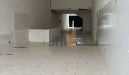 Prédio com salão com 300 m² no Bom Retiro para venda ou locação.