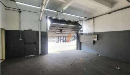 Galpão recém reformado, com 410 m² na Lapa, para locação