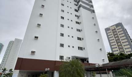 Apto 3/4 com suíte  Avenida Paralela