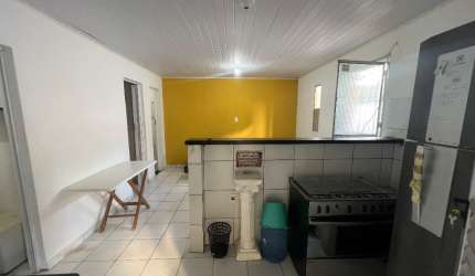 Casa 2/4  próxima a praia