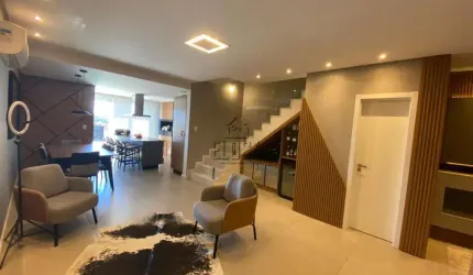 Casa à venda em Santo André, São Leopoldo - Semi mobiliada, com piscina e energia solar!