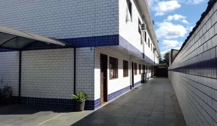 Sobrado de Condomínio com 2 dorms, Vila Cascatinha, São Vicente - R$ 400 mil, Cod: 138357
