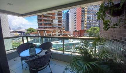 Apartamento Alto Padrão à venda no Pina com 160M².