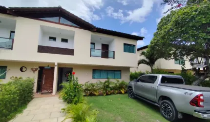 Casa à Venda em Condomínio Fechado No Vale Verde com 175M².