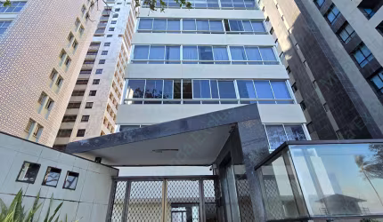 Cobertura à venda lindamente decorada na Avenida Boa Viagem.