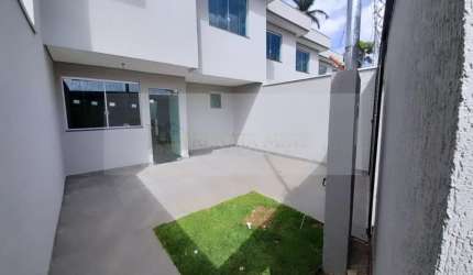 Casa à venda 3 Quartos ,2 vagas de Garagem 110m² - Bairro Candelária