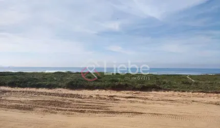 Terreno à venda na Praia Grande, São Francisco do Sul  por R$ 320.000