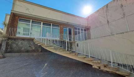 Casa para Venda em Mogi das Cruzes, Parque Santana, 3 dormitórios, 1 suíte, 1 banheiro, 3 vagas