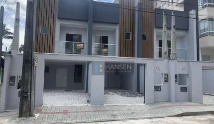 Sobrado com 3 dormitórios à venda, 194 m² por R$ 985.000,00 - Costa e Silva - Joinville/SC