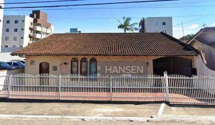 Casa com 1 suíte + 4 dormitórios à venda, 260 m² por R$ 890.000 - Costa e Silva - Joinville/SC