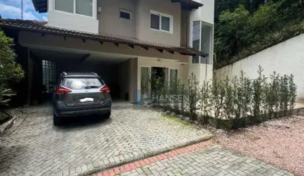 Casa com 1 suíte + 2  dormitórios à venda, 280 m² por R$ 1.500.000 - América - Joinville/SC