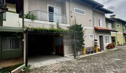 Sobrado com 1 suíte + 2 dormitórios à venda, 127 m² por R$ 980.000 - Glória - Joinville/SC