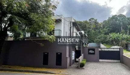 Sobrado com 3 suítes,  151 m² por R$ 4.000,00 - São Marcos - Joinville/SC