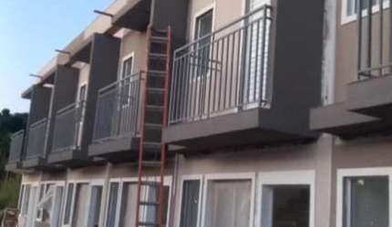 Casa com 2 dormitórios à venda, 43 m² por R$ 240.000,00 - Jardim São Miguel - Cotia/SP