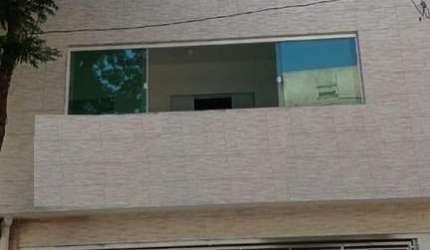 Casa de 4 cômodos, com vaga de garagem - 57m² - Taboão da Serra