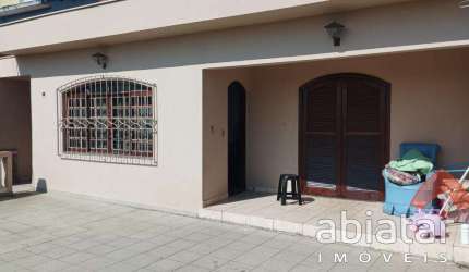 Casa com 3 quartos, 3 vagas de garagem, 185m² no Jd das Esmeraldas