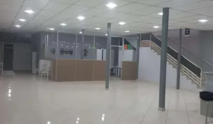 Galpão com 450 m² localizado no Jardim Trianon