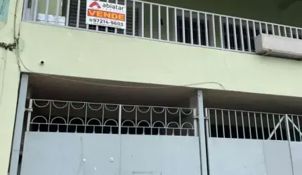 Casas á venda com 5 quartos e 187 m² de área - Jardim Trianon;