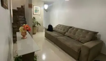 Sobrado de 200m² para venda com 3 dormitórios - Jardim Guayana