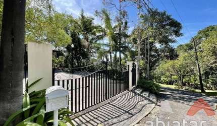 Casa com 7 dormitórios e 5 suítes com 920m² e vaga de garagem  - Palos Verdes