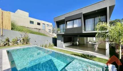 Casa de 393m² com 4 dormitórios e vaga de garagem - Moinho Velho