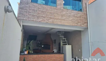 Lindo sobrado a venda em  Jd. São Marcos Embu das Artes