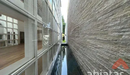 Casa de Alto Padrão à Venda e Locação na Vila Nova Conceição – 720m², 4 Suítes, Lazer Completo