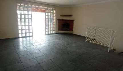 Casa à venda - Vila das Oliveiras - Taboão da Serra