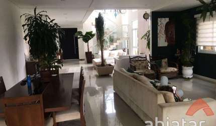 Linda Casa a Venda
