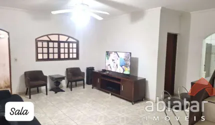 Casa  para alugar,  4 quartos com 1 suíte, 4 vagas , Taboão da Serra.