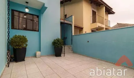 Casa à venda com 105m², 3 quartos e 2 vagas - Jardim América - Taboão da Serra