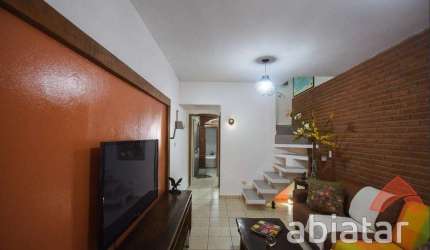 Sobrado à venda com 149m², 4 quartos e 2 vagas