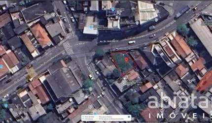 Lote/Terreno à Venda, 250 m² por R$ 600.000